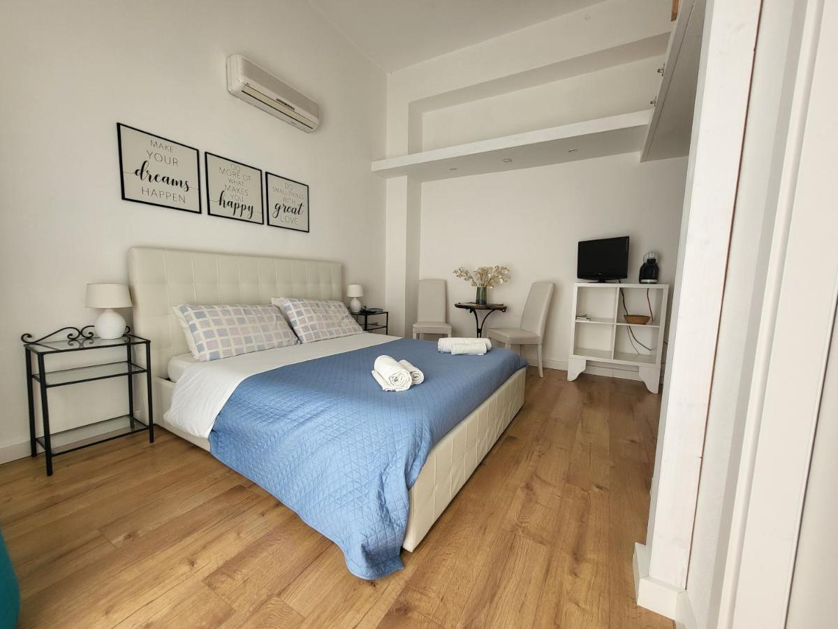 Living Cagliari Bed and Breakfast Eksteriør billede